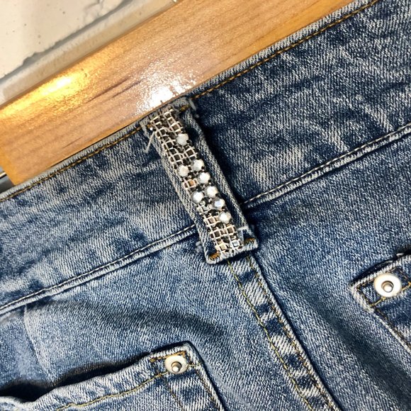 Stylish Bisou Mid-Wash Blue Jeans Size 6 wide leg - Picture 3 of 7